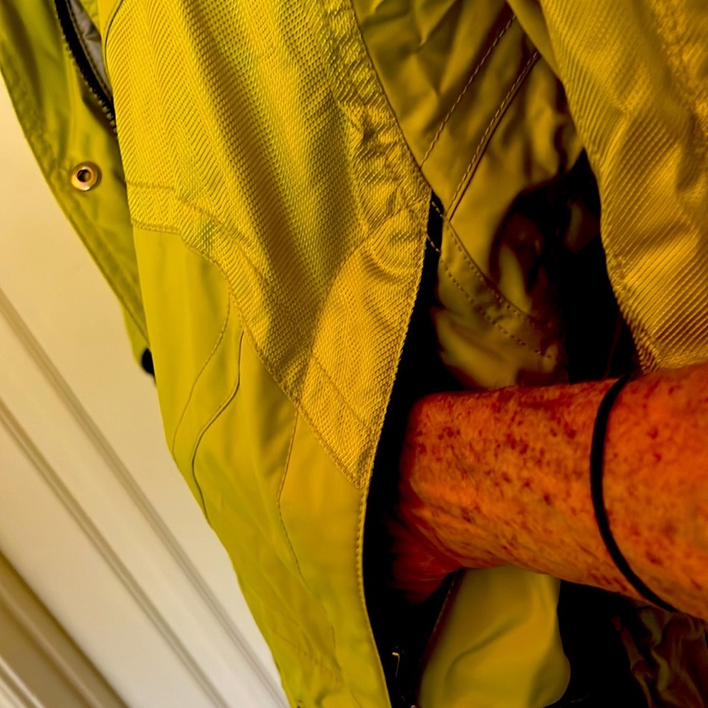 Women’s Marker Like New Versatile Lightweight Win… - image 7